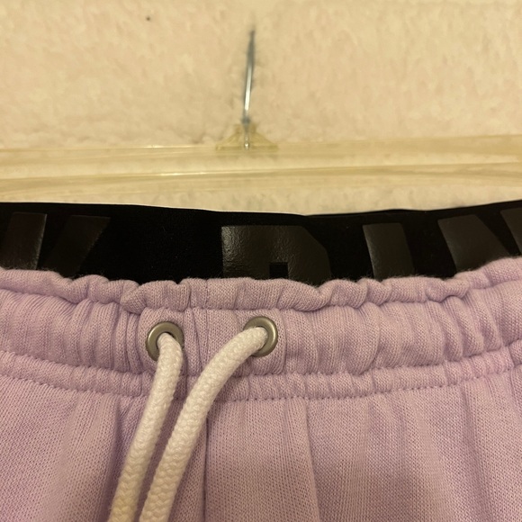 PINK VICTORIA SECRET PANTS - Picture 9 of 16